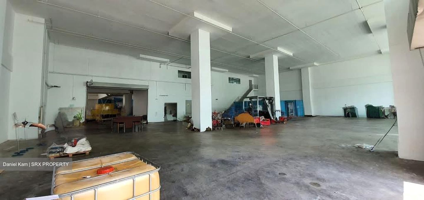 Tuas Road (D22), Warehouse #587553891